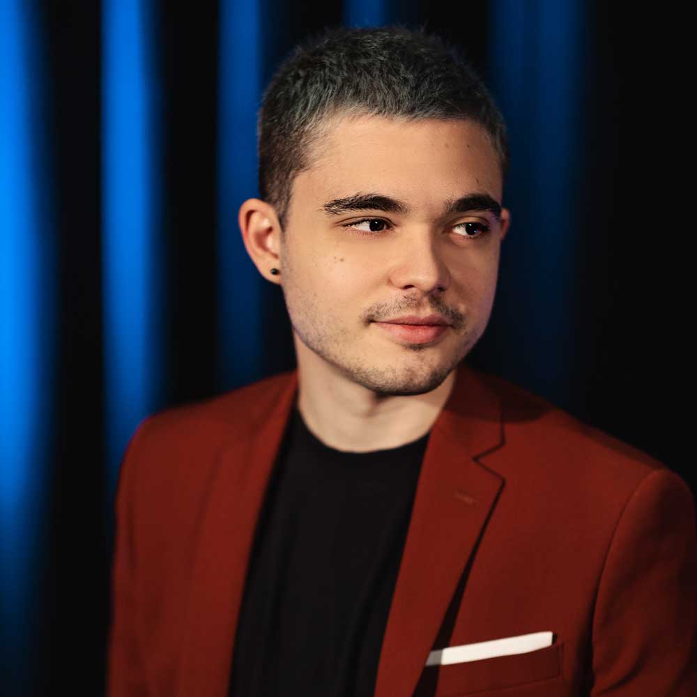 Adrian Valentino Bellan